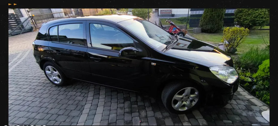 samochody osobowe Opel Astra cena 18500 przebieg: 149000, rok produkcji 2008 z Sopot